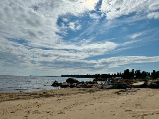 Charmig stuga och gäststuga i idylliska Jävrebyn - Bild 7