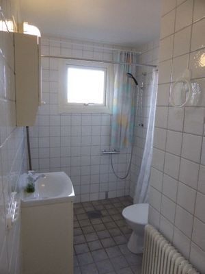 Centralt och ljus lägenhet i tvåfamiljshus, Visby - Bild 7