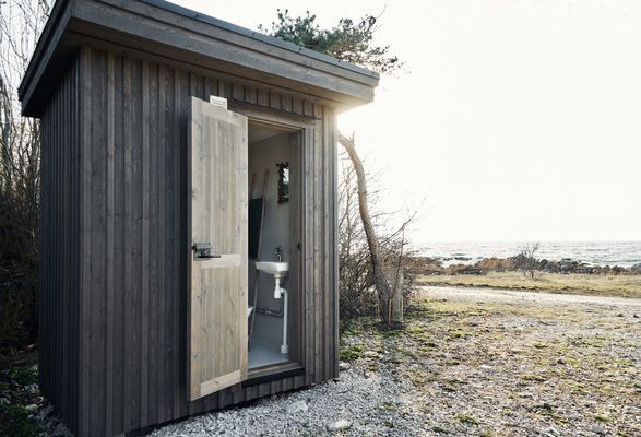 Litet hus precis vid havet 1 mil norr om Visby