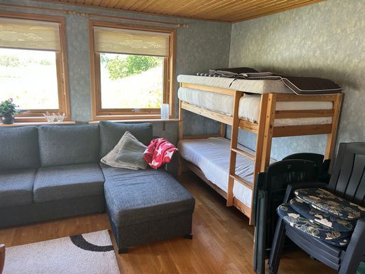 Strandnära stuga med fina fiske möjligheter. - Bild 20