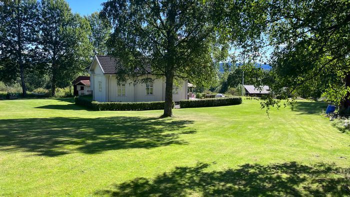 Lantlig pärla med bastu, spabad och naturnära läge - Bild 34