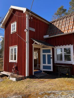 Hyr denna stuga i Söderköping på 60 m². 4-5 sängplatser. Från 4 500 kr per vecka. Se bilder och tillgänglighet här.
