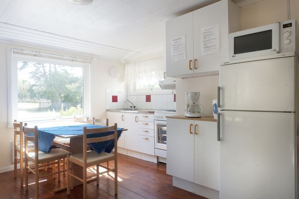 Stuga vid Tofta Strand, när bad, affär, restaurang