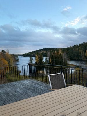 Bild 3 på Stort hus med bastu, båt, brygga och sjöutsikt!
