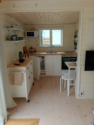Stor och modern familjevilla i hjärtat av byn. - Bild 23