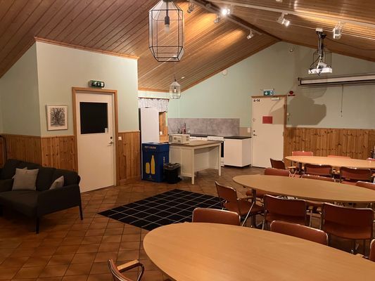 Plats för många i direkt närhet till skog och sjö! - Bild 6