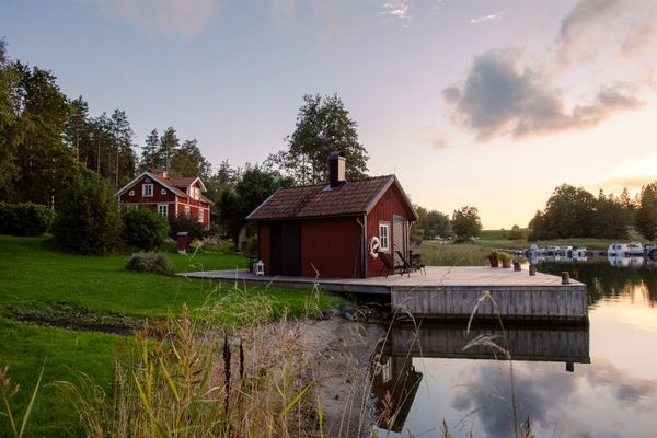 Mysig Stuga med Sjötomt i Roslagen - Bild 33