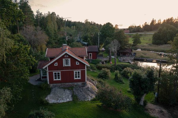 Bild 4 på Mysig Stuga med Sjötomt i Roslagen