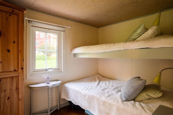 Mysig Stuga med Sjötomt i Roslagen - Bild 39