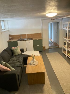 Souterrängvåningen, bäddsoffa o minikök