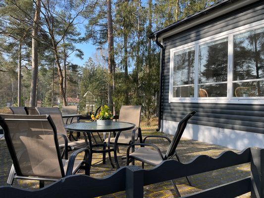 Bild 3 på Rymlig stuga nära hav och sandstrand.
