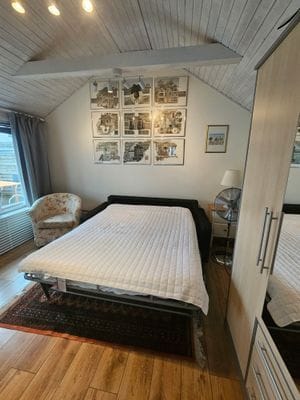 160 x 200 cm bäddsoffa.
