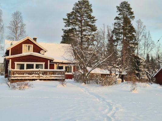 Bild 3 på Charmigt året-runt-boende i södra Dalarna