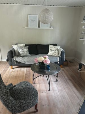 Bild 3 på Underbar stuga nära skog, sjö och hav