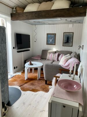 Mysig stuga med toppenläge!