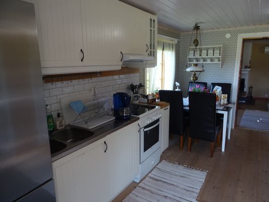 Mysig timmerstuga vid Siljans strand - Bild 11