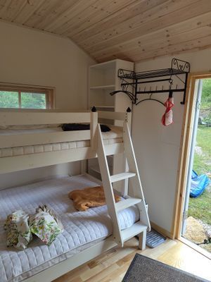 lungt lilla röda villa på norra Gotland - Bild 8
