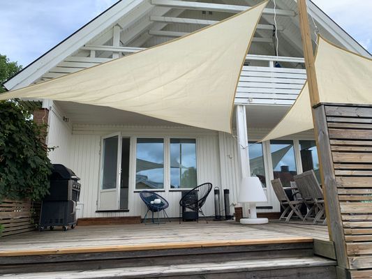 Rymligt hus nära bad och Stockholm city