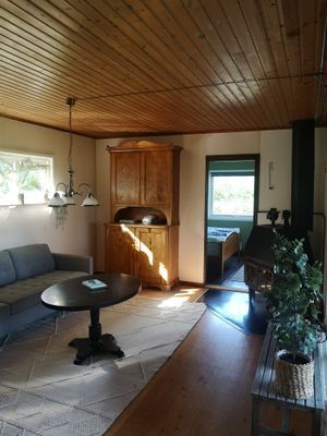Fridfull naturnära stuga - Bild 11