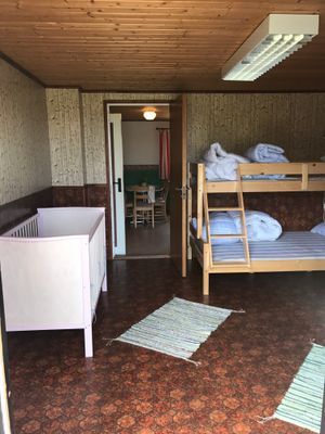 Klubbstuga vid fotbollsplan - Bild 13