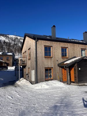 Parhus i Ramundberget med ski in/ski out