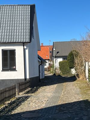 Smakfullt 1870-talshus i gamla delen av Skillinge - Bild 34