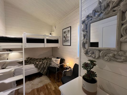 Nyrenoverade stugor/oslagbart läge 2-20 bäddar - Bild 12