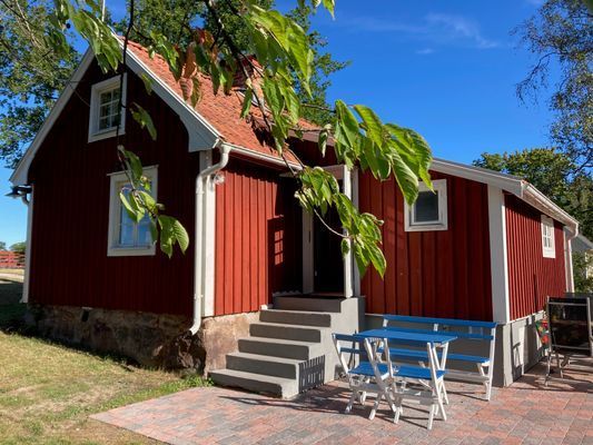 Välplanerat torp nära Kalmar Sund
