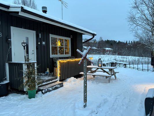 Nyrenoverade stugor/oslagbart läge 2-20 bäddar - Bild 16