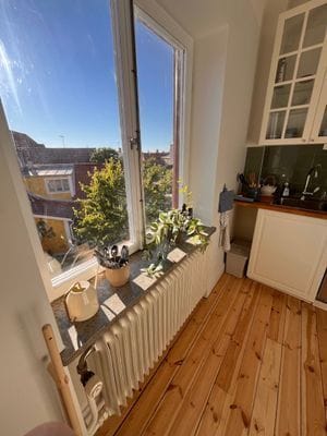 Hyr denna stuga i Visby på 34 m². 2 sängplatser. 10 500 - 14 000 kr per vecka. Se bilder och tillgänglighet här.