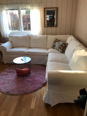 Hyr denna stuga i Ronneby på 55 m². 4-5 sängplatser. 5 000 - 7 000 kr per vecka. Se bilder och tillgänglighet här.