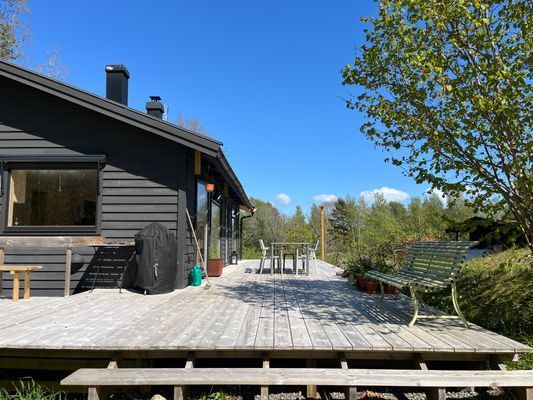 Hyr denna stuga i Grovstanäs på 68 m². 4 sängplatser. Från 11 500 kr per vecka. Se bilder och tillgänglighet här.