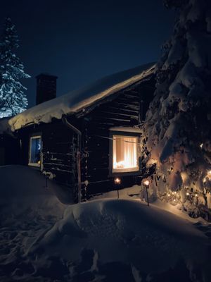 Nyår i prisvärd mysig gammeldags stuga