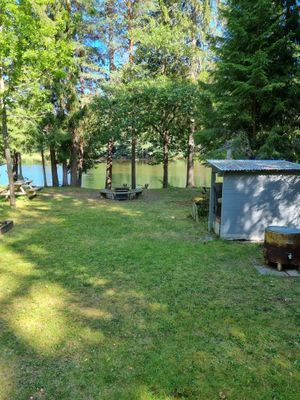 Enkel fiskestuga med bastu på ö i Dalälven - Bild 10