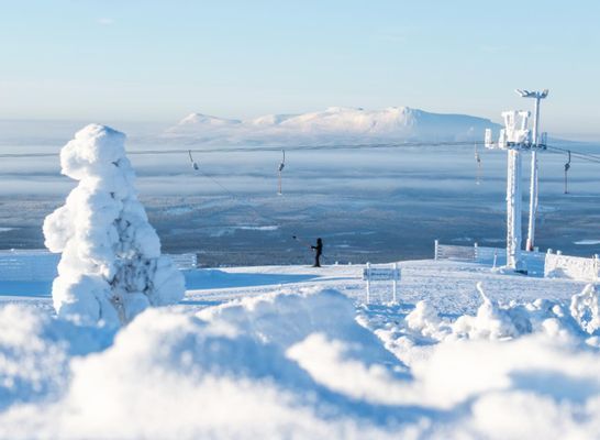 VILLA SKALSVALLEN, Skalets torg, inomhusbordtennis - Bild 116