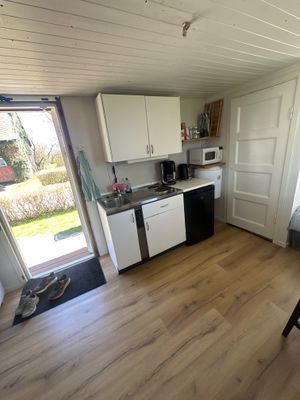 Stuga på hästgård - Bild 7