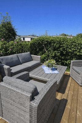 Hyr denna stuga i Skrea Strand på 18 m². 4 sängplatser. 4 500 - 6 900 kr per vecka. Se bilder och tillgänglighet här.