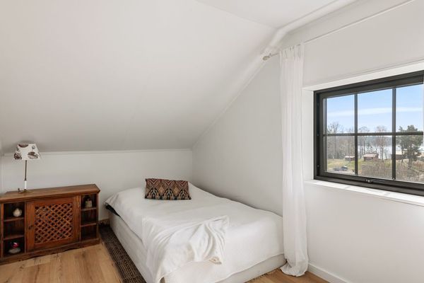 Nyrenoverat hus vid Marholmen - Bild 18