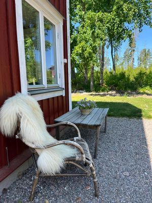 Bild 4 på Charmiga stuga med tillgång till egen brygga