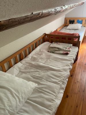 Charmigt torp på Tjörn med badtunna - Bild 17