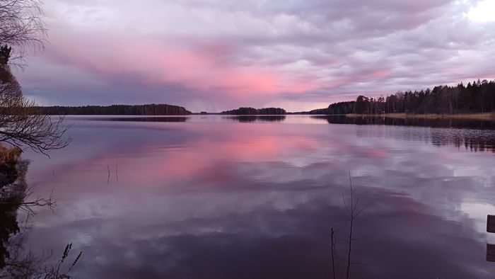 Hyr denna stuga i  på 45 m². 4 sängplatser. 1 600 - 2 400 kr per dag. Se bilder och tillgänglighet här.