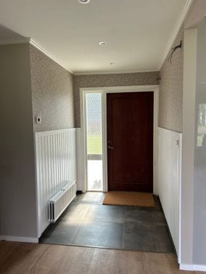 Hyr denna stuga i Växjö på 110 m². 4-6 sängplatser. Från 8 500 kr per vecka. Se bilder och tillgänglighet här.