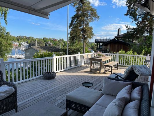 Villa med sjöutsikt i Saltsjöbaden, Skärgården