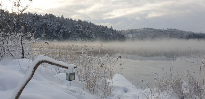Stuga med bastu precis vid sjön - Bild 40