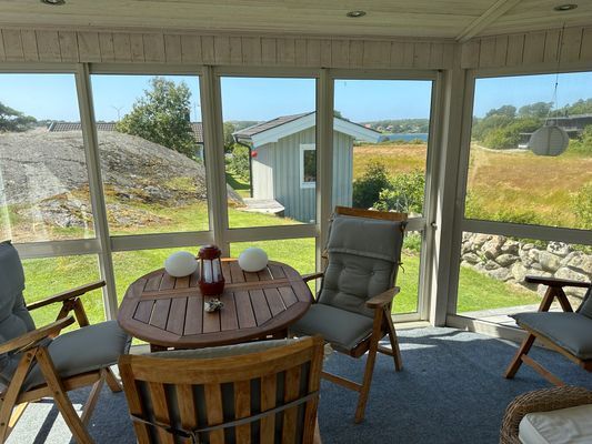 Hus på Lyrön med tillhörande sjöbod/brygga - Bild 15