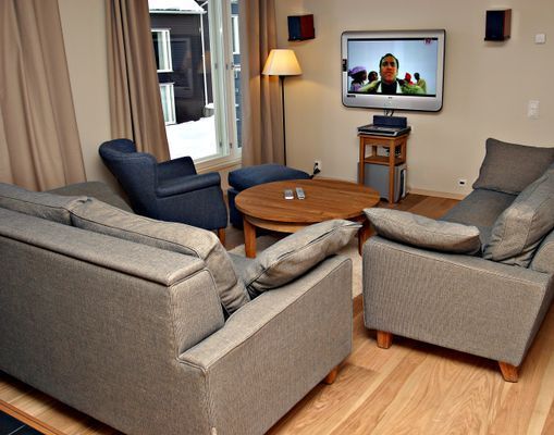Hyr denna stuga i Åre på 110 m². 8 sängplatser. Från 20 000 kr per vecka. Se bilder och tillgänglighet här.