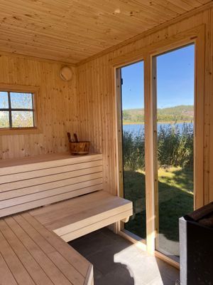Hus med sjötomt, brygga, sandstrand, max kvällssol - Bild 26