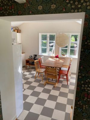 Bild 3 på Charmig stuga i Grebbestad