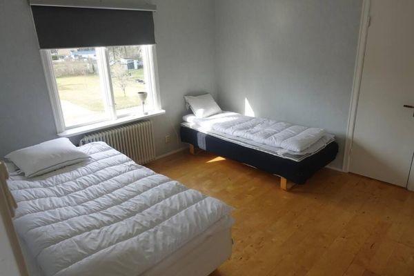 150 m till badsjö och 2,5 km till Isabergtoppen - Bild 17