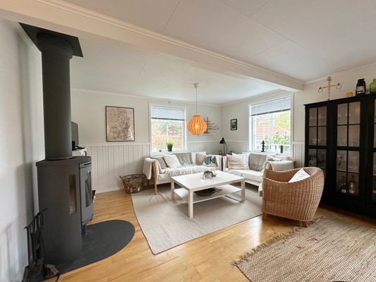 Bild 3 på Mysig stuga nära vackra Fjällbacka | SE09044